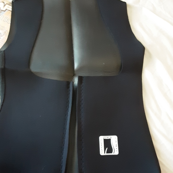 Slimming Vest - Picture 2 of 5